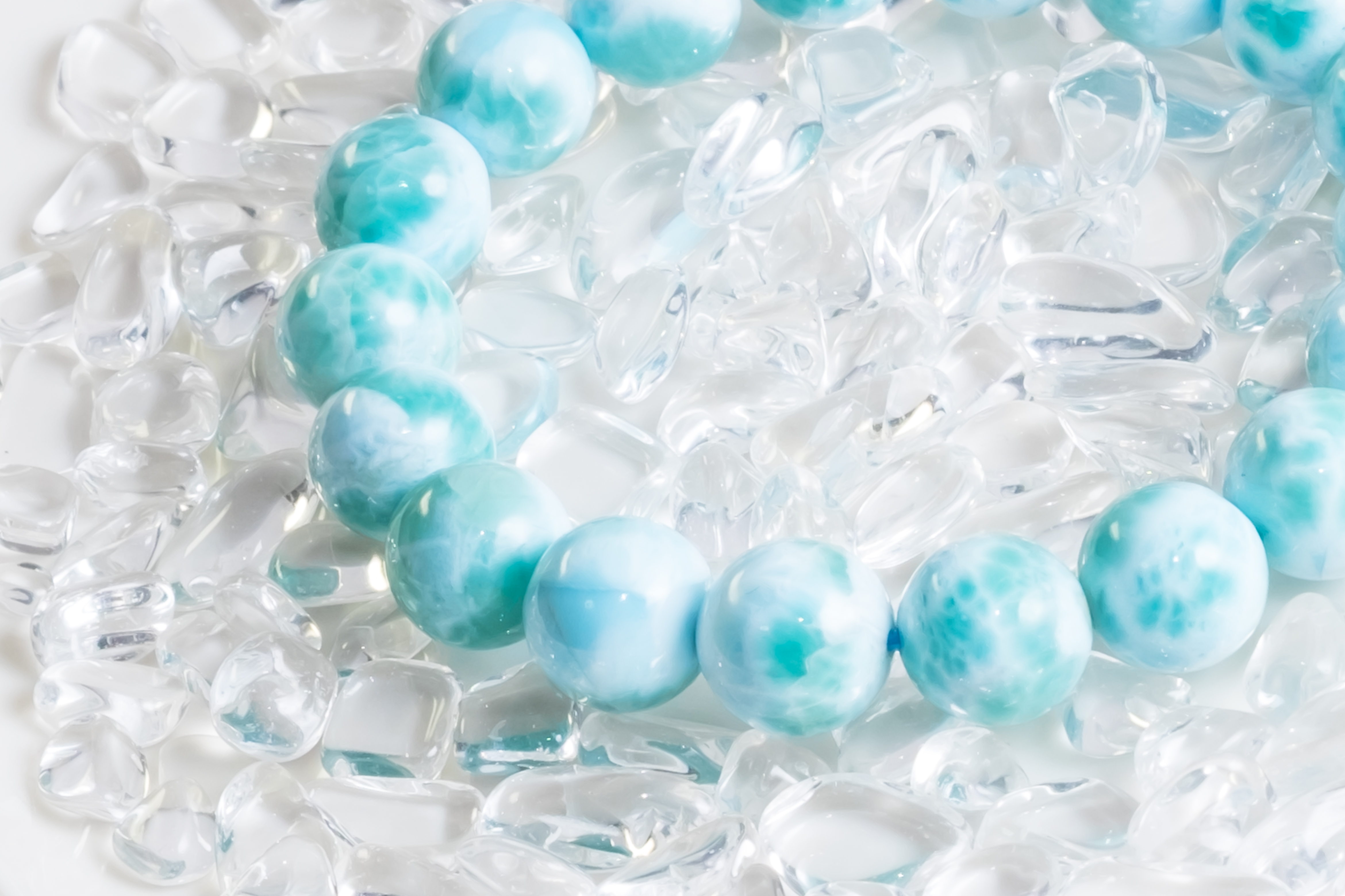 ラリマー　（larimar、ラリマール、ブルー・ペクトライト）って言います。